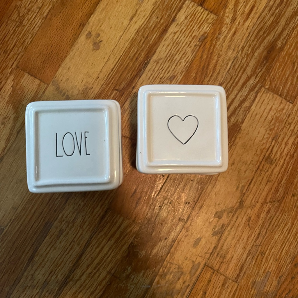 Rae Dunn Box